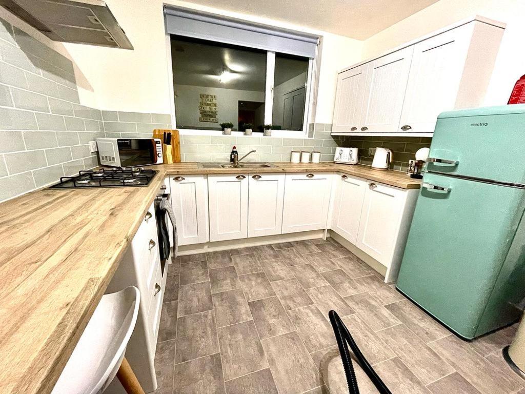 Harbour Loft! Newly Refurbished 3 Bed Flat! Lejlighed Burry Port Eksteriør billede