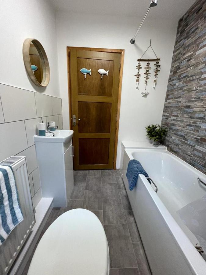 Harbour Loft! Newly Refurbished 3 Bed Flat! Lejlighed Burry Port Eksteriør billede