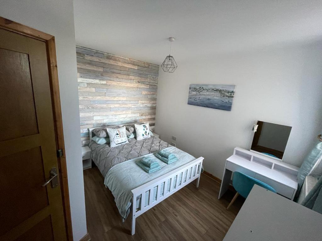 Harbour Loft! Newly Refurbished 3 Bed Flat! Lejlighed Burry Port Eksteriør billede
